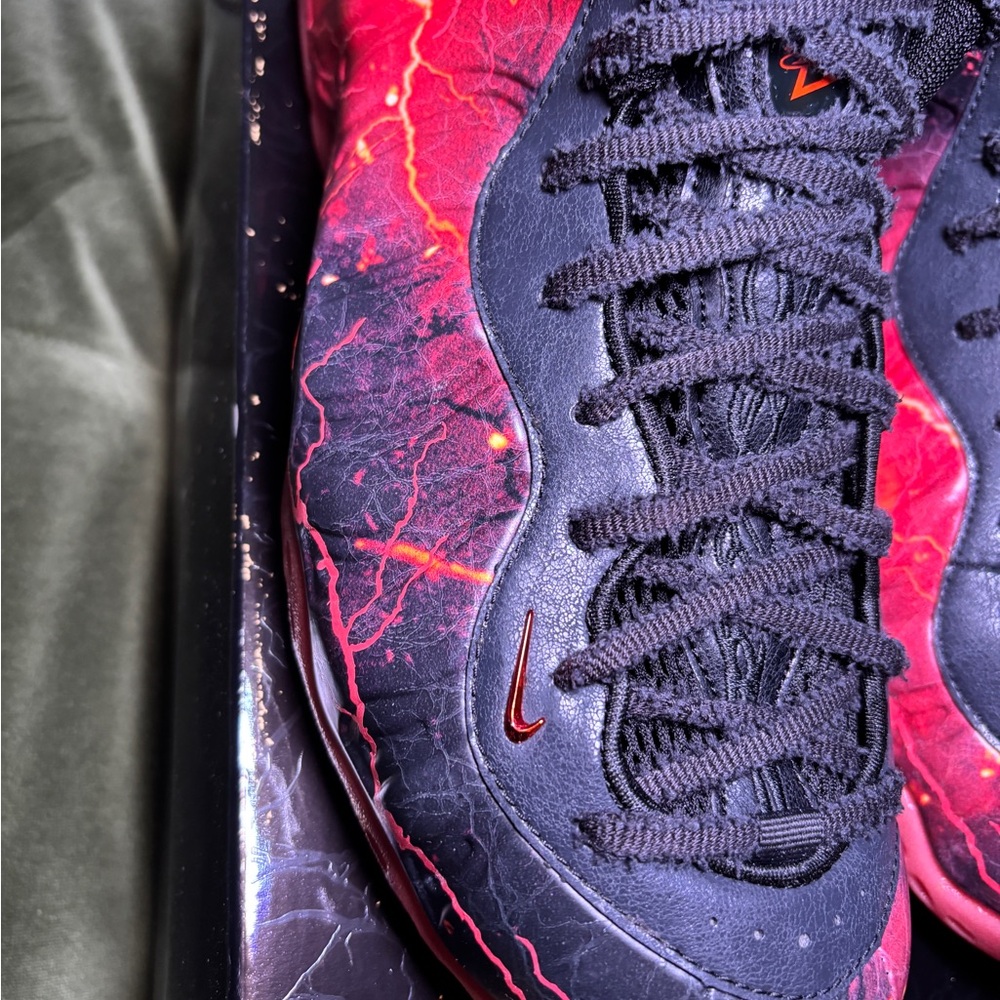 Nike “Vecna,Stranger Things” Foamposite 10 - Picture 9 of 13